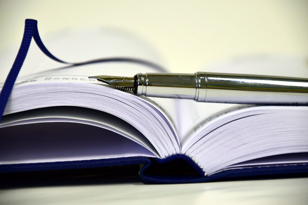 Notizbuch mit Füllfederhalter